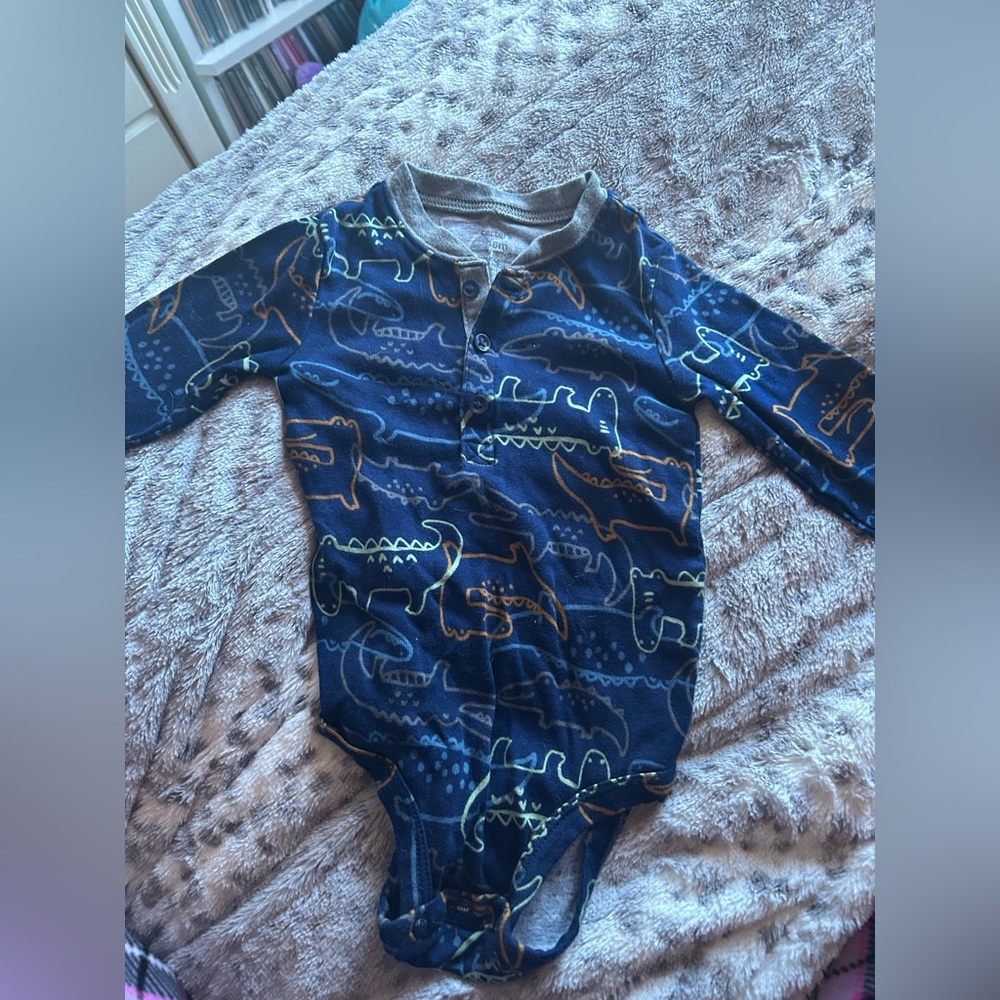 Cute dinosaur long sleeve onesie